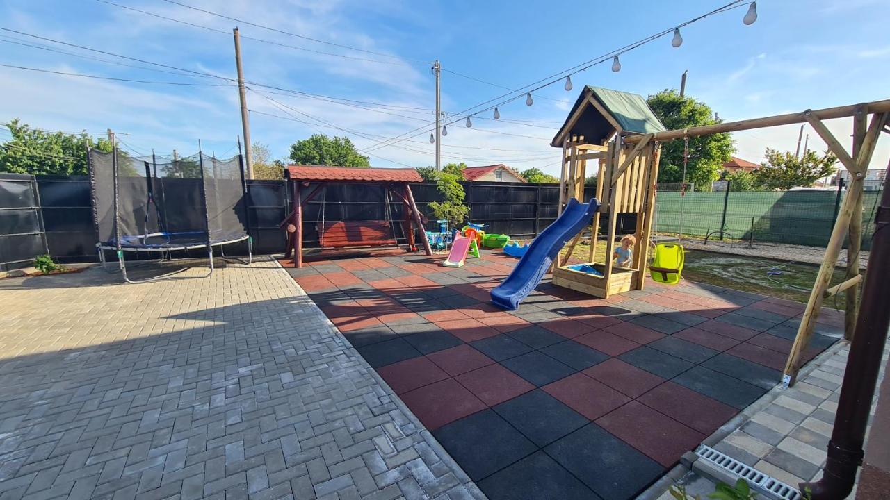 Hotel Casa Coco Două Mai Zewnętrze zdjęcie